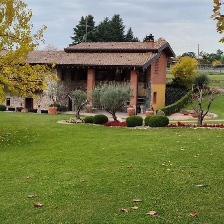 Agriturismo Molino Dei Frati 트레스코어발네리오 외부 사진